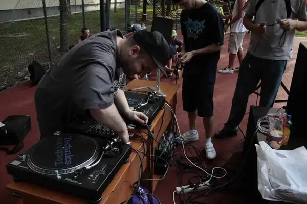 The Sweet Jam - Get On The Good Foot