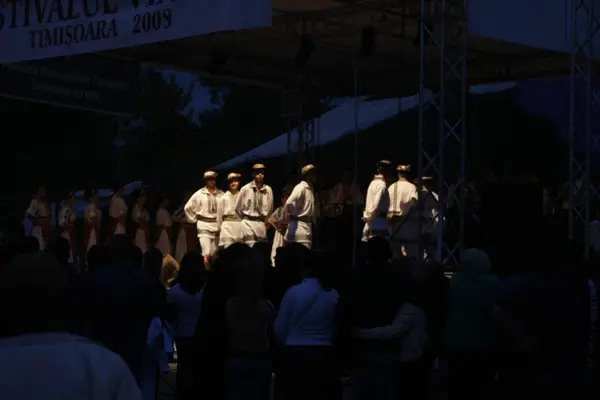 Ansamblul Timis la Festivalul Vinului 2009
