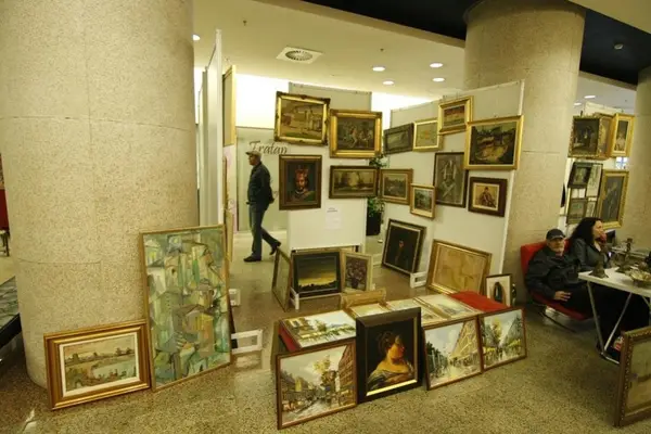 Targul de Antichitati - editia 7 Timisoara Iulius Mall