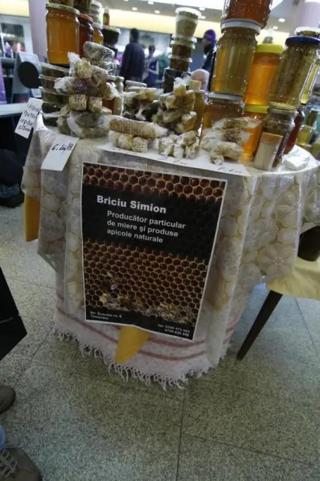 Targ de Miere la Iulius Mall