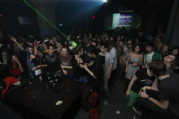 Urban Vision, Vent vs DC Breaks la Setup Venue