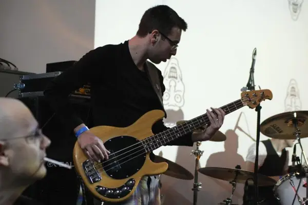 Concert PoPa SapKA si Phaser la Setup Venue