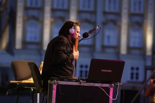 Concert Nai Madalin Luca in Piata Unirii 13 08 2011