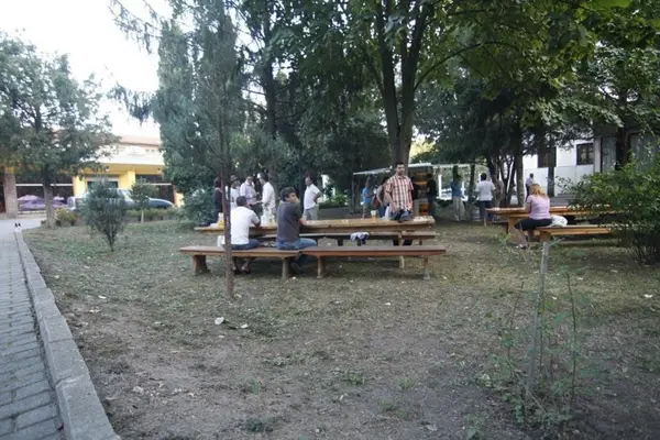 Grill and Beer Party a€“ Terapia la Hotel 2000