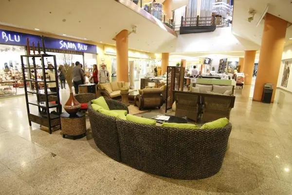 Targ de mobila la Iulius Mall 28-30 10 2011