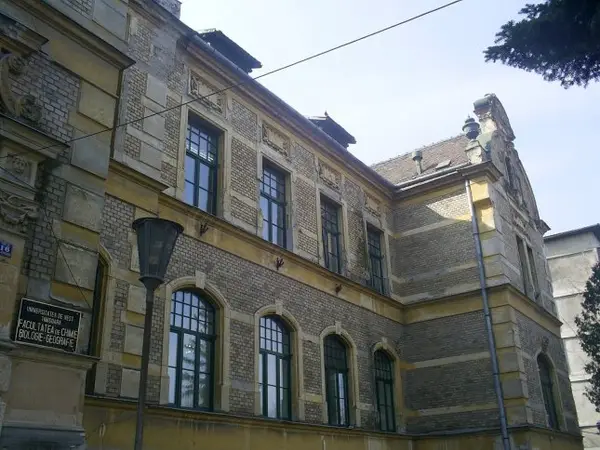 Facultatea de Chimie, Biologie, Geografie