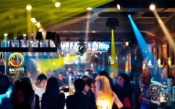 Parlez-vous Fratelli with Dj Sylvain Armand