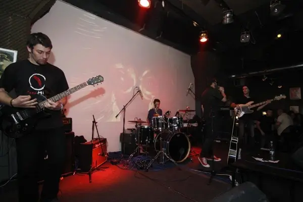 Concert Revoc, Grimus si The Mono Jacks la Setup Venue