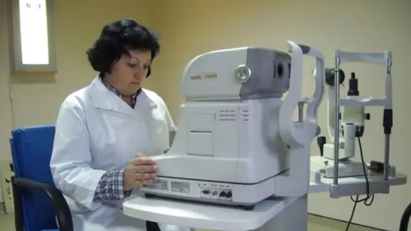 Budau Minola - doctor