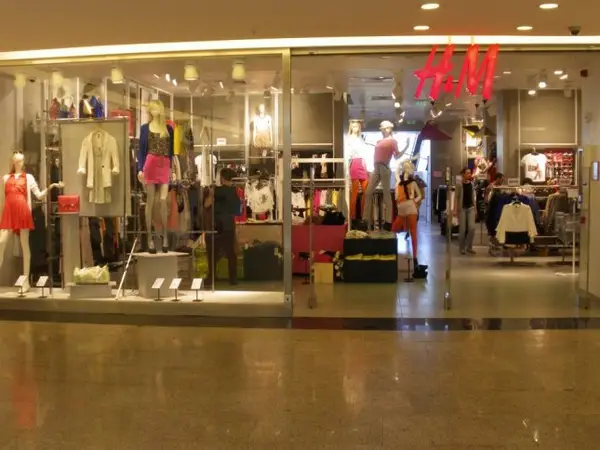 H&M