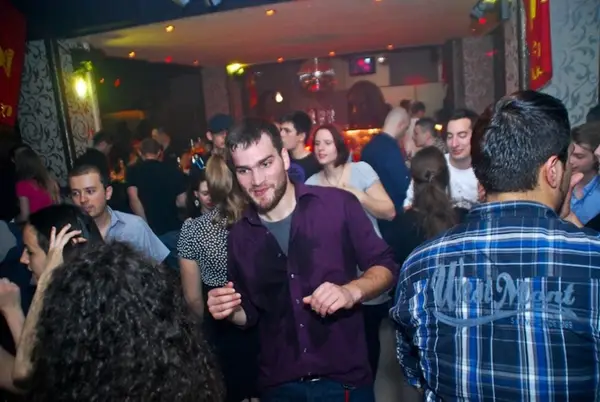 Party in Club Madness 20 04 2012
