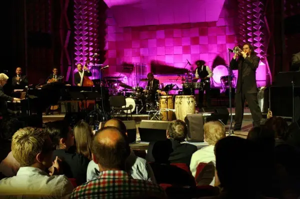 Concert Pink Martini la Filarmonica Banatului