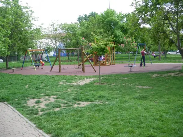 Loc de joaca - Parcul Stadion