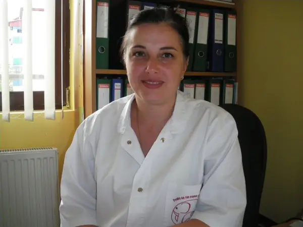 Lombrea Camelia - doctor