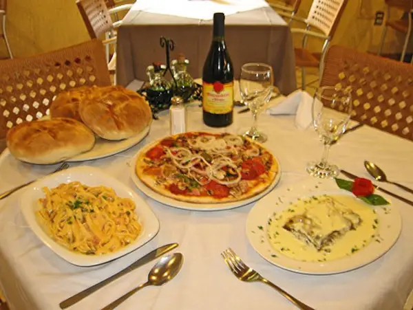 Meniul zilei la Restaurant Check Inn pentru 16-20 iulie 2012