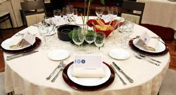 Meniul zilei la Restaurant Check Inn pentru 2-6 iulie 2012