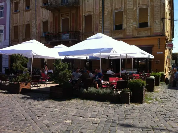 Baroque Cafe