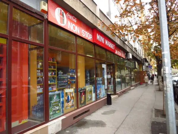Minimarket - Strada Piatra Caraiului nr. 1 A