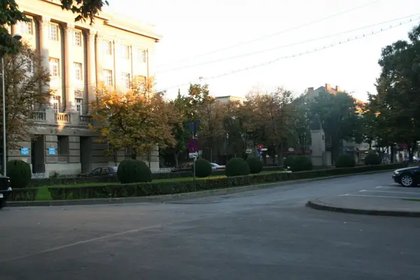 Piata Eftimie Murgu