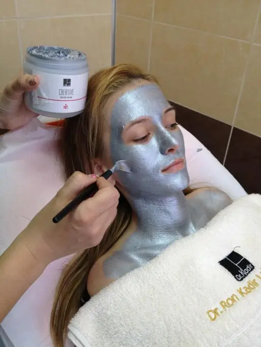Masti de lux pentru tratamente faciale