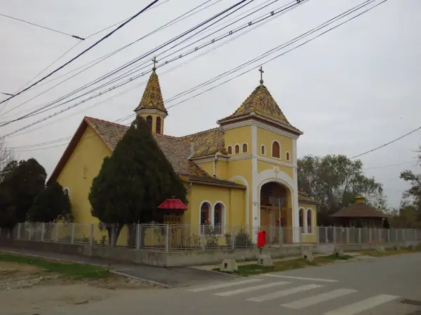 Biserica „Pogorarea Sf. Duh“ - Freidorf