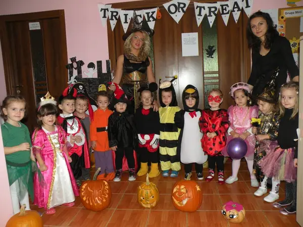 Petrecere de Halloween la Gradinita Minissa 2012