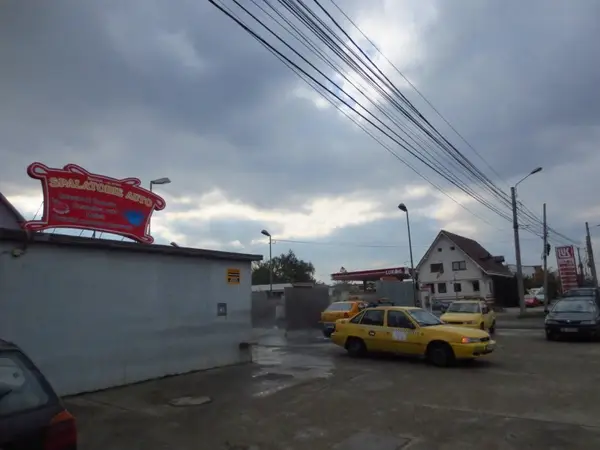 Spalatorie auto - Strada Nicolae Ivan colt cu C-tin Prezan