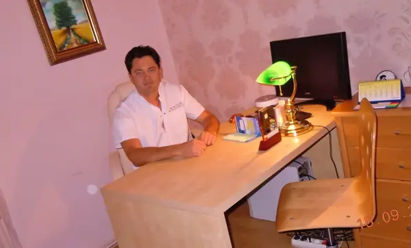 Skeja Ari - doctor