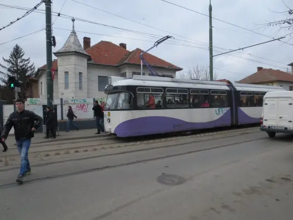 Statie RATT - intersectia str. 1 Decembrie cu str. Cluj retur