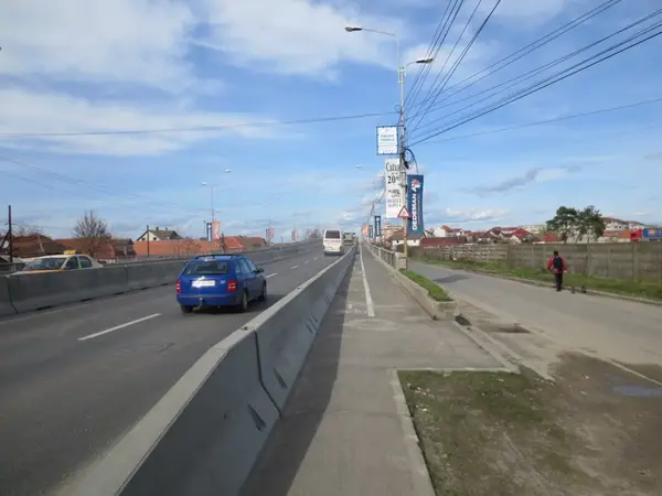 Pista pentru biciclete - pod Calea Sagului