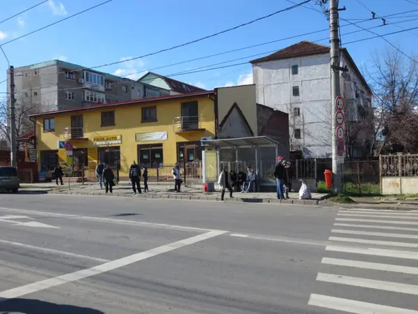 Statie RATT - Bulevardul Dambovita colt cu str. Banatul