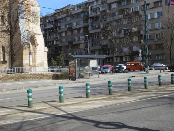 Statie RATT - Bulevardul Regele Ferdinand colt cu str. Piatra Craiului