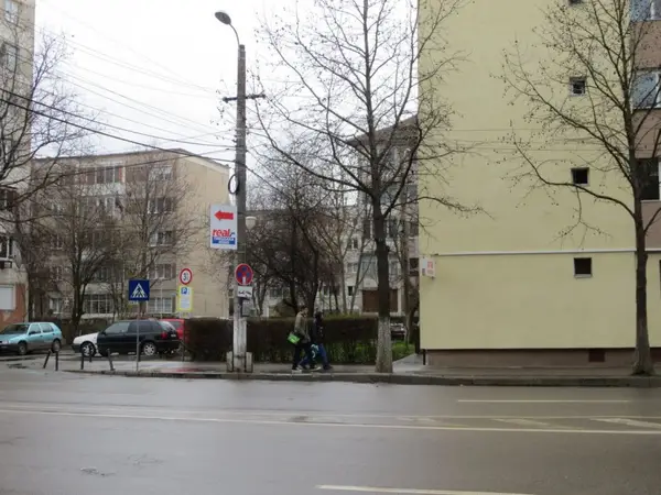 Statie RATT - Calea Circumvalatiunii colt cu str. Burebista