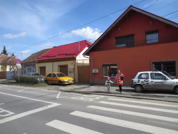 Statie RATT - str. Nicolae Andreescu colt cu str. Pacii retur