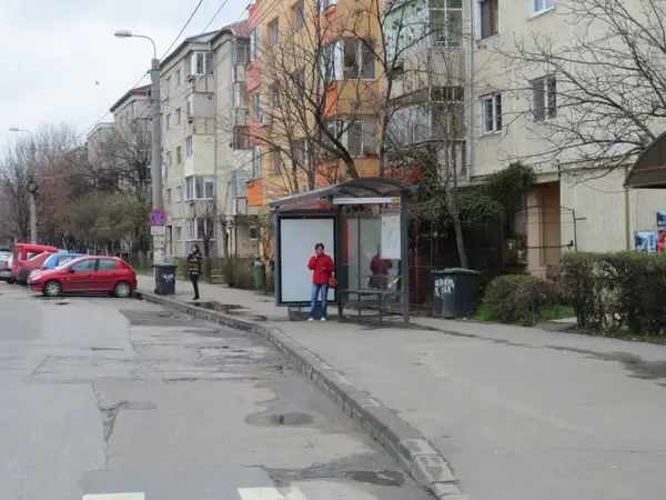 Statie RATT - str. Sf. Apostoli Petru si Pavel colt cu str. Stuparilor