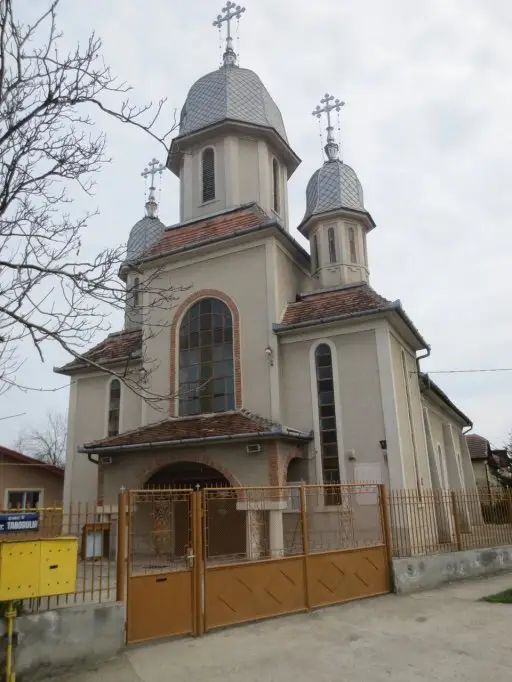 Biserica „Adormirea Maicii Domnului“ - Ronat