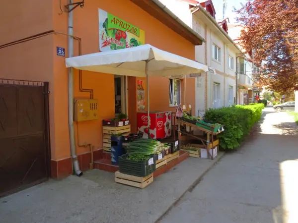 Minimarket - Strada Matei Basarab