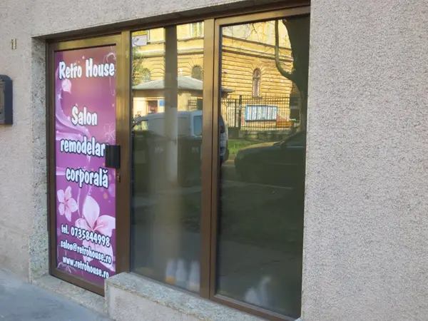 Salon Retro House