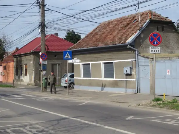 Statie RATT - str. Nicolae Andreescu colt cu str. Pacii
