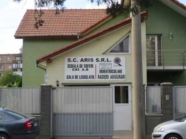 Scoala de soferi Aris