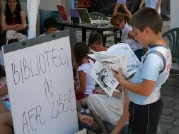 Biblioteci in aer liber