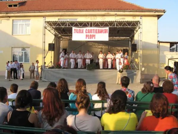 Ruga cartierului Plopi-Kuncz