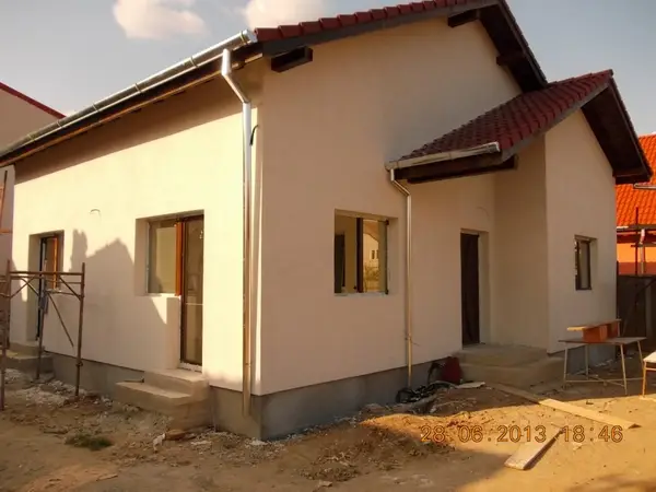 Casa noua in Giroc cu curte. 400 mp