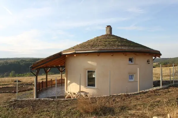 Proiect casa rotunda de pamant