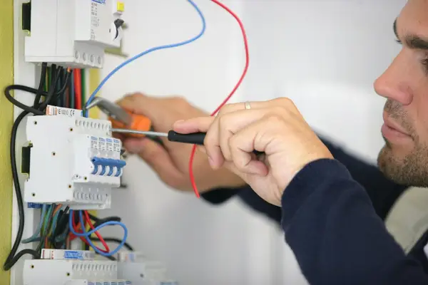 Curs Electrician constructor in Timisoara