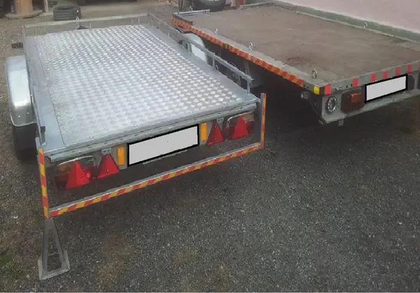 Inchiriez platforma cu o axa