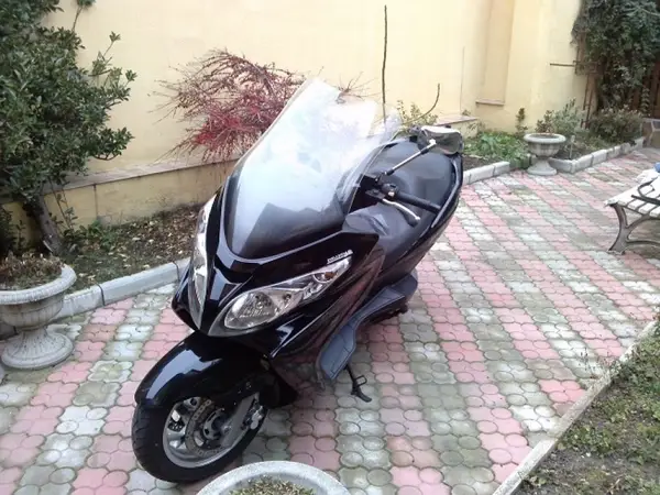 Suzuki Burgman K7
