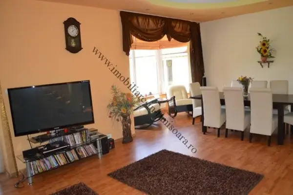 Vila de vanzare in Timisoara zona foarte linistita