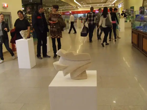 Expozitie de sculpturi semnate de studenti