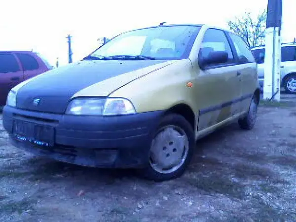 Dezmembrez Fiat Punto